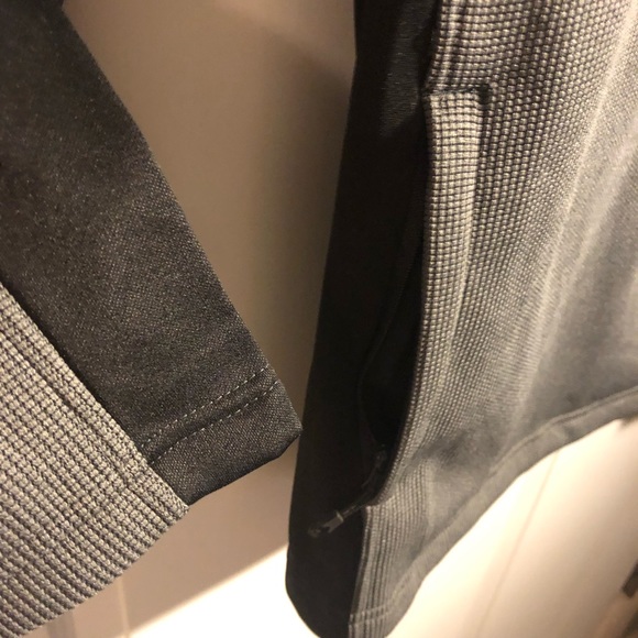 BNWT Spyder Mens 1/4 zip sweater jacket style dark grey w black accents, medium - Picture 3 of 5